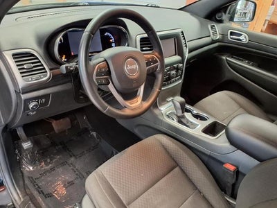 2019 Jeep Grand Cherokee Laredo E