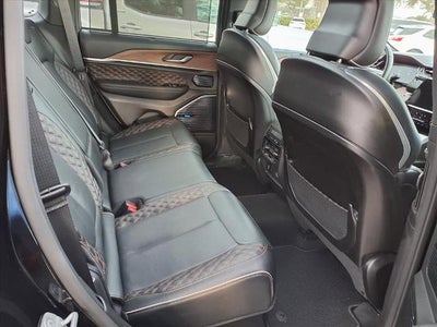 2023 Jeep Grand Cherokee Summit