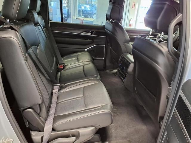 2023 Jeep Wagoneer Series III