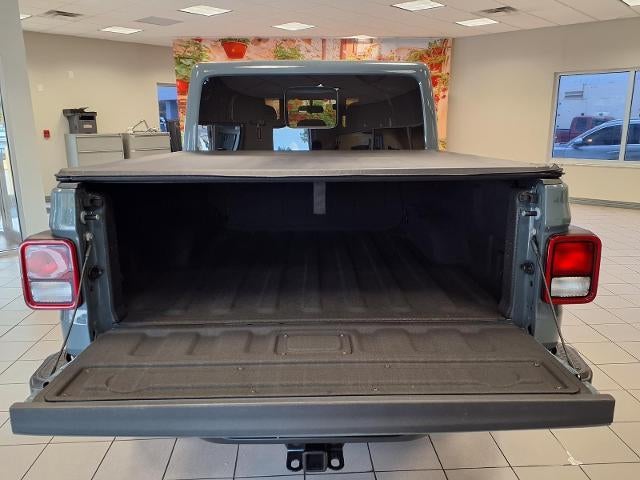 2025 Jeep Gladiator Nighthawk