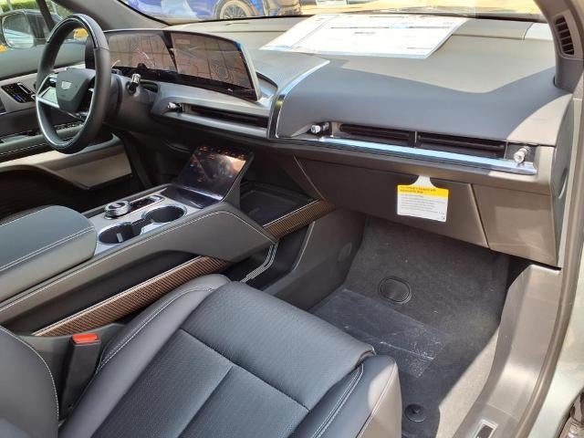 2026 Cadillac VISTIQ Luxury