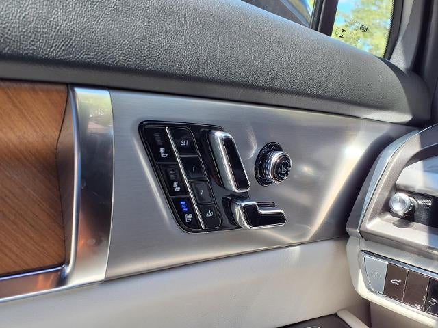 2027 Cadillac VISTIQ Luxury