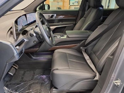 2026 Cadillac VISTIQ Luxury
