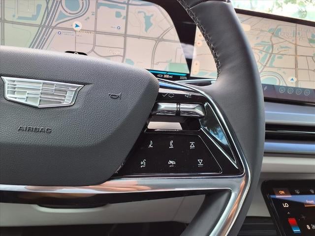 2026 Cadillac VISTIQ Luxury