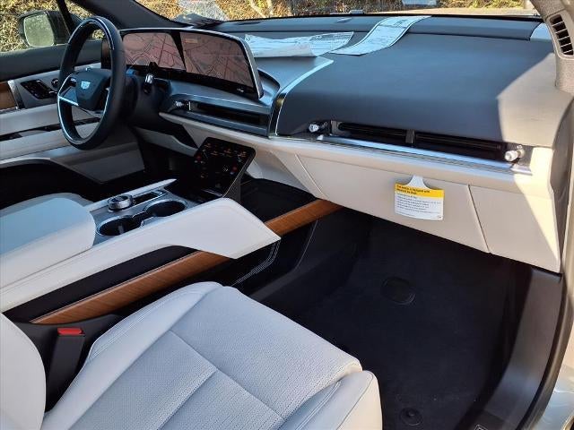 2026 Cadillac VISTIQ Luxury