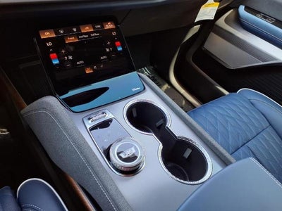 2026 Cadillac VISTIQ Premium Luxury