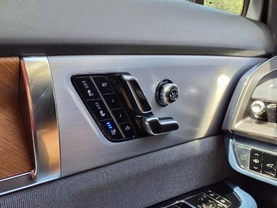 2026 Cadillac VISTIQ Premium Luxury