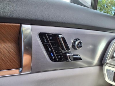 2027 Cadillac VISTIQ Sport