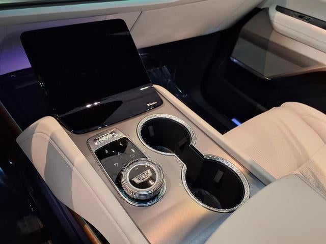 2027 Cadillac VISTIQ Sport