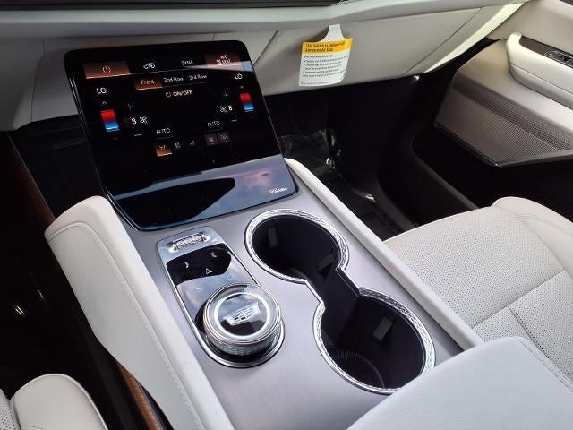 2027 Cadillac VISTIQ Sport