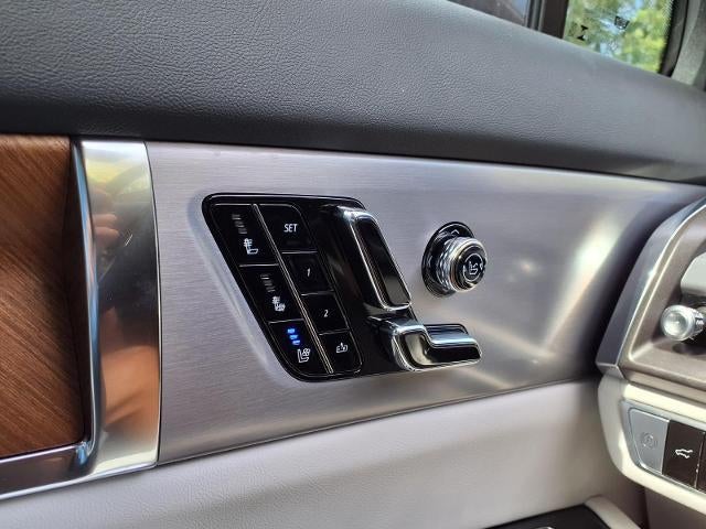 2027 Cadillac VISTIQ Sport