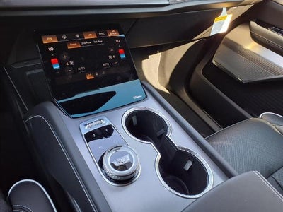 2026 Cadillac VISTIQ Platinum