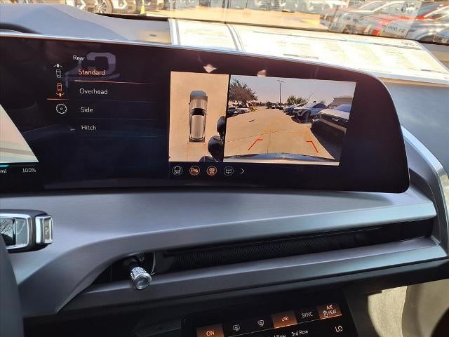 2026 Cadillac VISTIQ Platinum