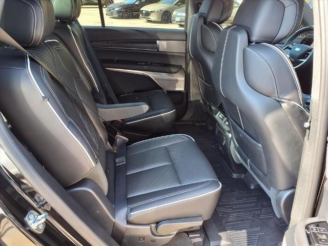 2026 Cadillac VISTIQ Platinum