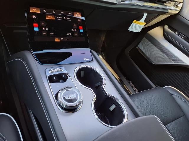 2026 Cadillac VISTIQ Platinum