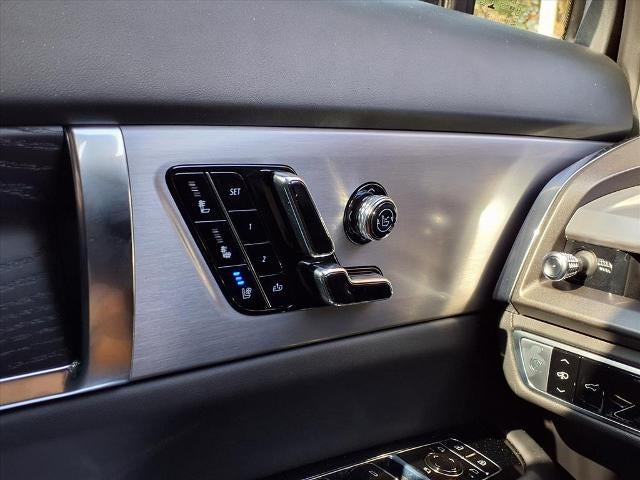 2026 Cadillac VISTIQ Platinum