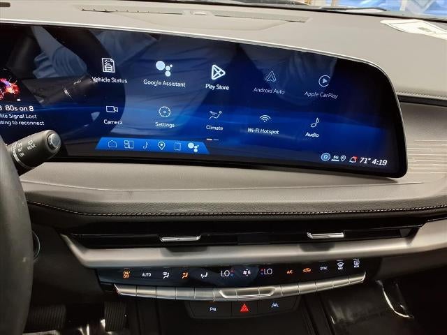2025 Cadillac XT4 Premium Luxury