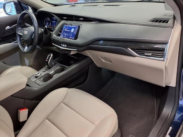 2021 Cadillac XT4 Premium Luxury