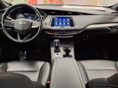 2023 Cadillac XT4 Premium Luxury
