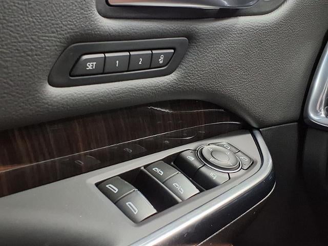 2023 Cadillac XT4 FWD Premium Luxury