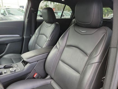 2025 Cadillac XT4 Premium Luxury
