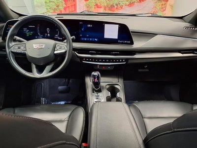 2025 Cadillac XT4 Premium Luxury