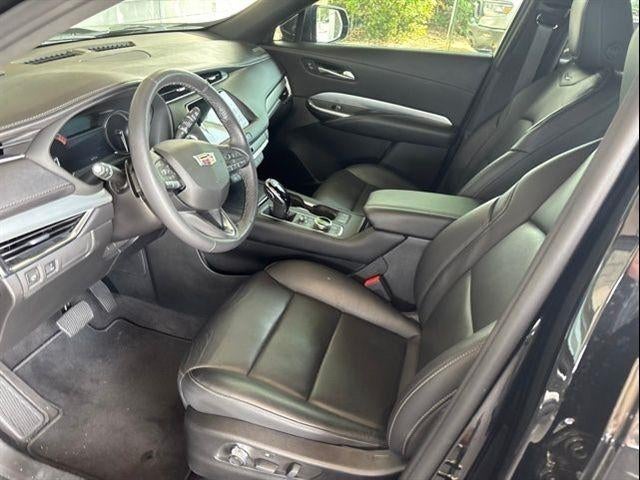 2022 Cadillac XT4 Premium Luxury