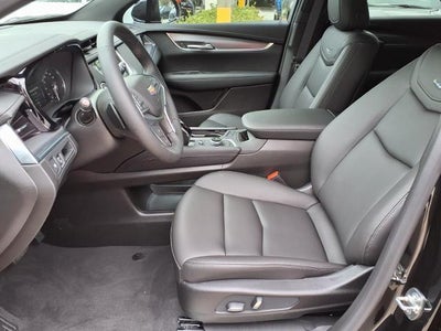 2026 Cadillac XT5 Luxury