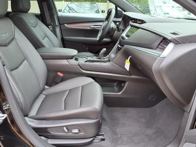 2026 Cadillac XT5 Luxury