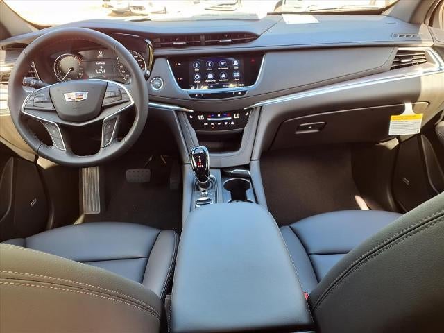 2025 Cadillac XT5 Luxury