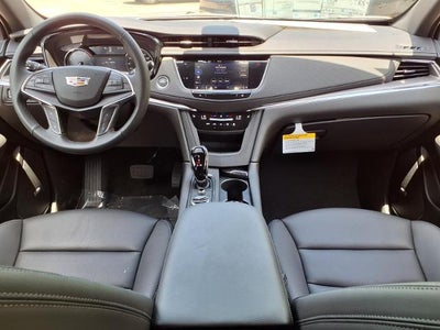 2026 Cadillac XT5 Luxury