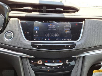 2026 Cadillac XT5 Luxury