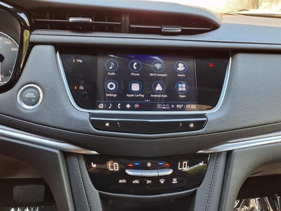 2026 Cadillac XT5 Luxury