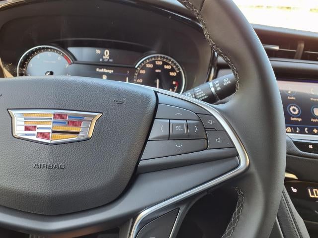 2026 Cadillac XT5 Luxury