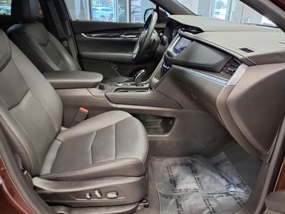 2022 Cadillac XT5 FWD Premium Luxury