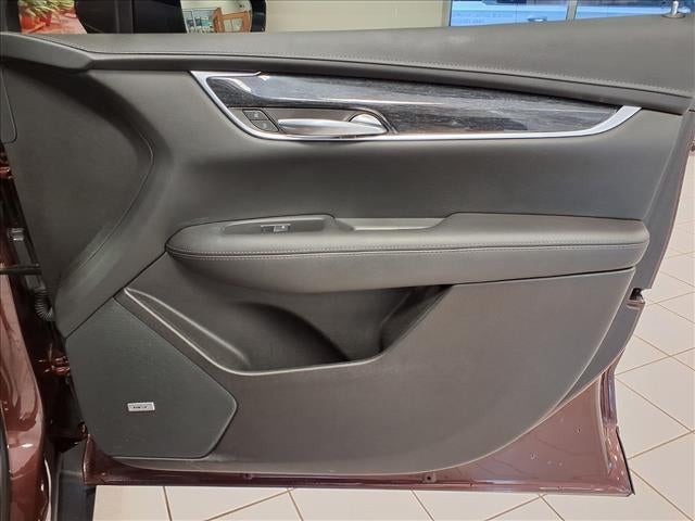 2022 Cadillac XT5 FWD Premium Luxury