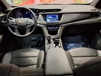 2022 Cadillac XT5 FWD Premium Luxury