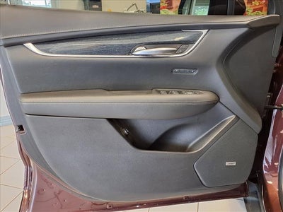 2022 Cadillac XT5 FWD Premium Luxury