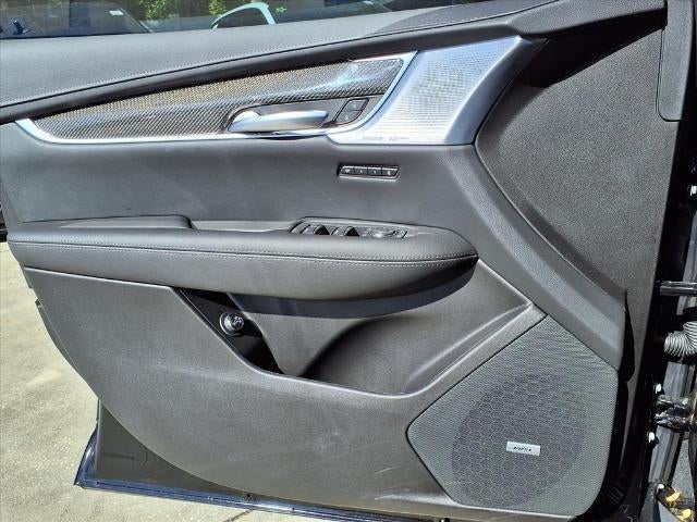 2025 Cadillac XT5 Sport