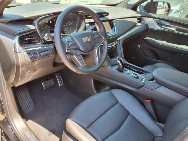 2025 Cadillac XT5 Sport