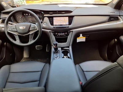 2025 Cadillac XT5 Sport