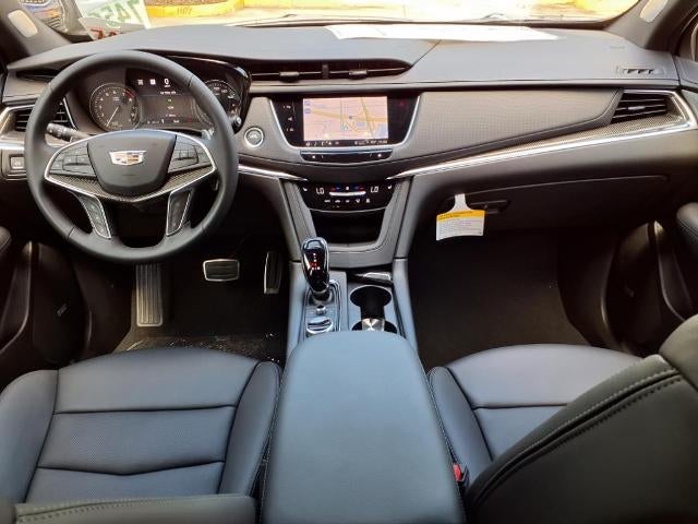 2025 Cadillac XT5 Sport