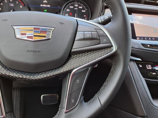 2025 Cadillac XT5 Sport