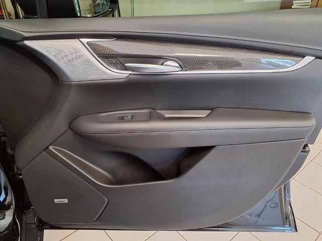 2023 Cadillac XT5 Sport