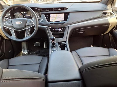 2025 Cadillac XT5 Sport