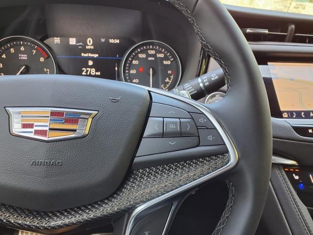 2026 Cadillac XT5 Sport