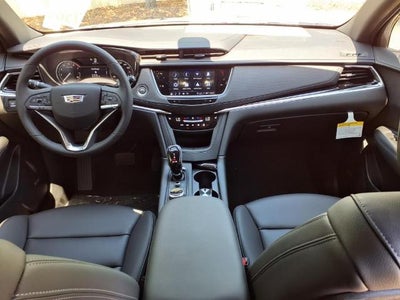 2025 Cadillac XT6 Luxury