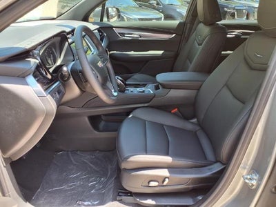 2025 Cadillac XT6 Luxury