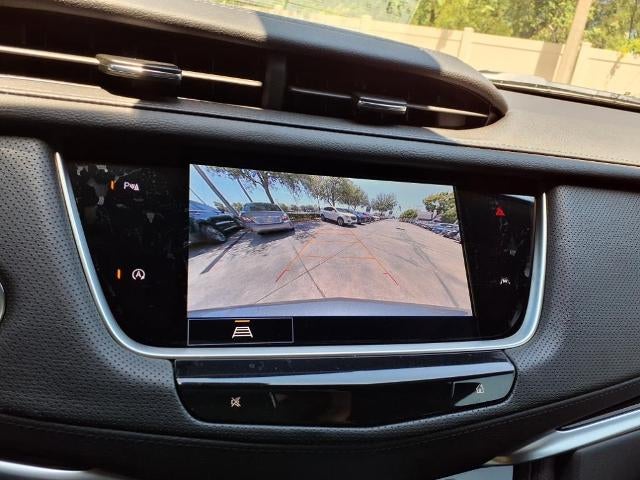 2025 Cadillac XT6 Luxury