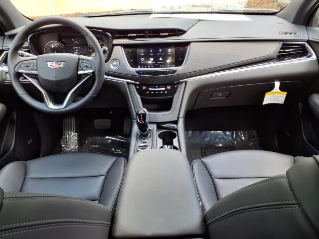 2025 Cadillac XT6 Luxury